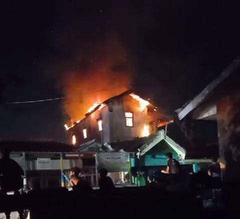 Rumah warga di Kecamatan Panjang, Kota Bandar Lampung, kebakaran. | Foto: Ist