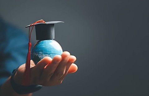 Ilustrasi dunia akademik. Foto: Shutterstock/jd8