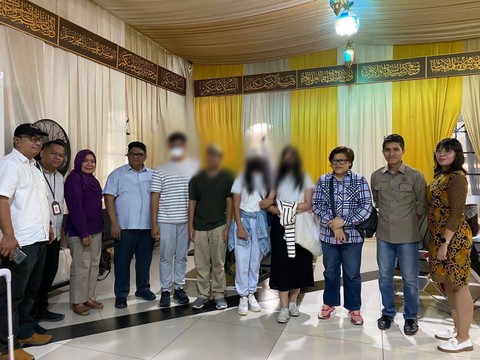 Sebanyak 4 WNI yang dievakuasi Kemlu RI dan KBRI Amman dari wilayah Tepi Barat dan sekitarnya telah tiba di Jakarta dengan selamat (15/10). Foto: Dok. Kemlu