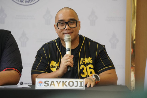 Penyanyi Rapper Indonesia, Igor Saykoji saat Konpers Peluncuran Digital Campaign Hari Sumpah Pemuda di Kantor Kemenpora, Jakarta, Selasa (17/10/2023). Foto: Iqbal Firdaus/kumparan