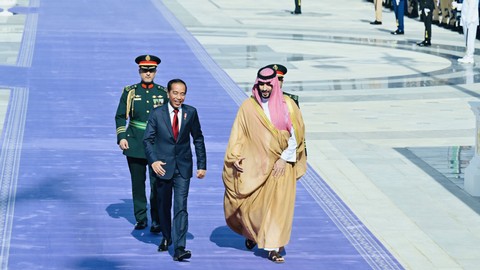 Presiden Joko Widodo melakukan pertemuan bilateral dengan Perdana Menteri (PM) Kerajaan Arab Saudi (KAS) Mohammed bin Salman Al-Saud di Istana Al-Yamamah, Riyadh, pada Kamis, 19 Oktober 2023. Foto: BPMI Setpres/Laily Rachev