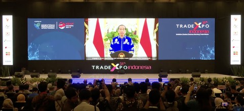 Presiden Jokowi saat membuka Trade Expo Indonesia 2023 di ICE BSD, Tangerang, Rabu (18/10/2023). Foto: YouTube/Kementerian Perdagangan