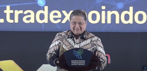 Menko Perekonomian Airlangga Hartarto saat membuka Trade Expo Indonesia 2023 di ICE BSD, Tangerang, Rabu (18/10/2023). Foto: YouTube/Kementerian Perdagangan