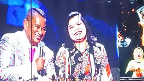 Perayaan ulang tahun ke-64 Hotman Paris, The H Club, Jakarta Selatan, Jumat (20/10/2023). Foto: Giovanni/kumparan