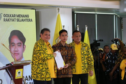 Gibran Rakabuming Raka hadir di Rapimnas Partai Golkar, Jakarta, Sabtu (21/20/2023). Foto: Aditia Noviansyah/kumparan