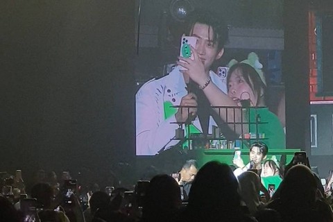 Fan meeting Ok Taecyeon 2PM di Kasablanka Hall, Jakarta Selatan, Sabtu (21/10/2023). Foto: DN. Mustika Sari/kumparan