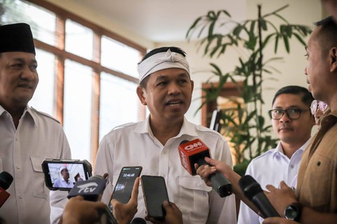 Politisi Partai Gerindra Dedi Mulyadi tiba di lokasi Rapimnas Gerindra, Jakarta, Senin (23/10/2023). Foto: Jamal Ramadhan/kumparan