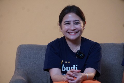 Pemeran film Budi Pekerti Prilly Latuconsina saat berkunjung ke kantor kumparan, Jakarta, Senin (23/10/2023). Foto: Dicky Adam Sidiq/kumparan