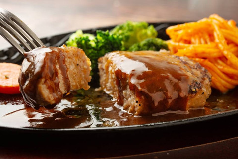 Ilustrasi steak murah. Foto: sasazawa/Shutterstock