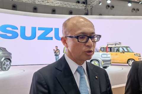 Director and Senior Managing Officer Global Automobile Marketing Suzuki Motor Corporation, Kinji Saito di Japan Mobility Show 2023.  Foto: Lutfan Darmawan/kumparan