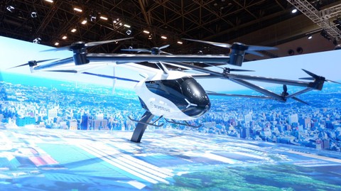 Helikopter listrik proyek kerja sama Suzuki-Skydrive ditampilkan di JMS 2023. Foto: Lutfan Darmawan/kumparan