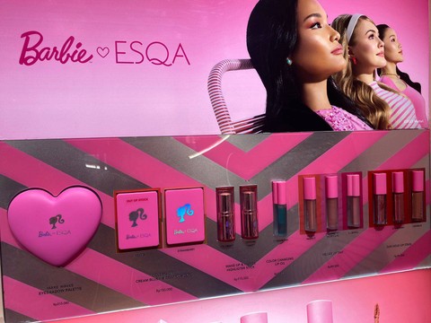 Flagship store ESQA di South Skywalk Lantai 1 Pondok Indah Mall 2, Jakarta Selatan. Foto: Judith Aura/kumparan