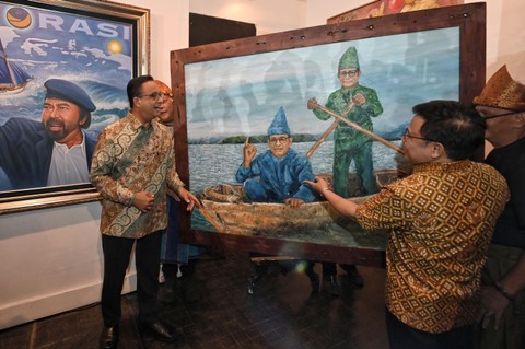 Anies Baswedan dan Muhaimin Iskandar dalam Pameran Seni Melayu di Galeri Kunstkring Paleis, Jakarta, Kamis (26/10). Foto: Dok. Istimewa