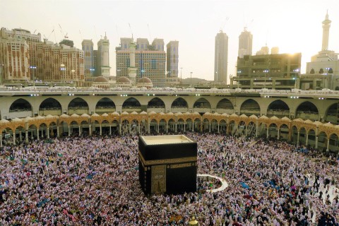 Mabit di Muzdalifah merupakan Rangkaian dari, Sumber: Unsplash/Ekrem Osmanoglu