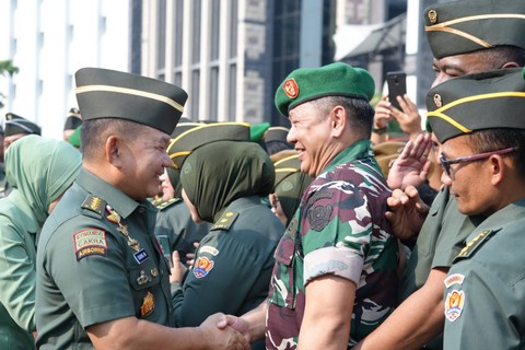 Jenderal TNI Dudung Abdurachman pamit sebagai KSAD. Foto: TNI AD
