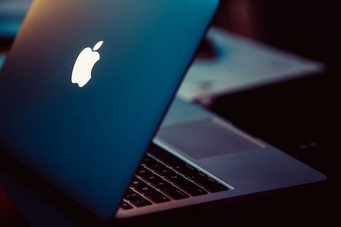 Ilustrasi Pengertian Sistem Komputer. Sumber: Unsplash/Wes Hicks