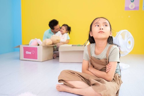 Ilustrasi Anak Cemburu dengan Adiknya. Foto: Kikujiarm/Shutterstock