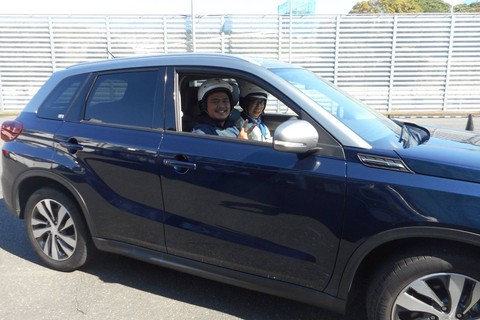 Menjajal mobil Hybrid Suzuki di Sagara Test Track, Hamamatsu, Jepang. Foto: Dok. Suzuki Motor Corporation