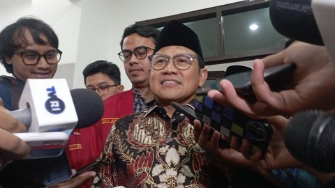 Cawapres Koalisi Perubahan untuk Perbaikan, Muhaimin Iskandar alias Cak Imin, saat diwawancarai wartawan di Gedung Dakwah Muhammadiyah, Kramat Raya, Jakarta Pusat, Jumat (27/10/2023). Foto: Fadlan Nuril Fahmi/kumparan
