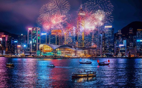 Pesta tahun baru di Hong Kong. Foto: YIUCHEUNG/Shutterstock