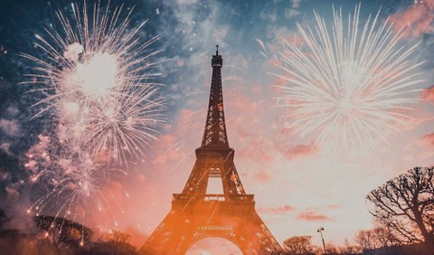 Pesta tahun baru di Paris. Foto: Melinda Nagy/Shutterstock