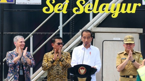 Peresmian proyek SPALDT IPAL Sungai Selayur yang diresmikan Presiden Jokowi bersama duta besar Australia, Penny Williams menjadi proyek pertama dalam masa periode pemerintahan Presiden Joko Widodo, Sabtu (28/10) Foto: ary priyanto/urban id