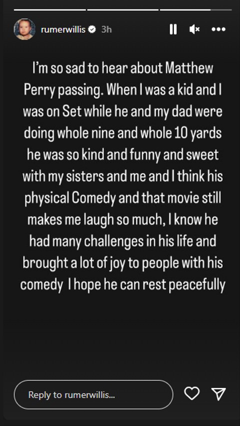 Rumer Willis berduka atas kematian Matthew Perry. Foto: Instagram @rumerwillis