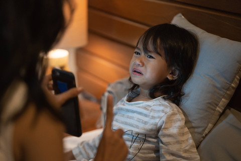 Ilustrasi anak dimarahi sebelum tidur. Foto: Odua Images/Shutterstock