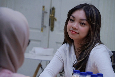 Penyanyi Naura Ayu saat berkunjung ke kantor kumparan, Jakarta, Rabu (1/11/2023).  Foto: Dicky Adam Sidiq/kumparan