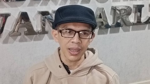 Pengamat Politik dari Universitas Al Azhar Indonesia (UAI) Ujang Komarudin di Kompleks Parlemen, Senayan, Jakarta, Kamis (2/11/2023). Foto: Zamachsyari/kumparan