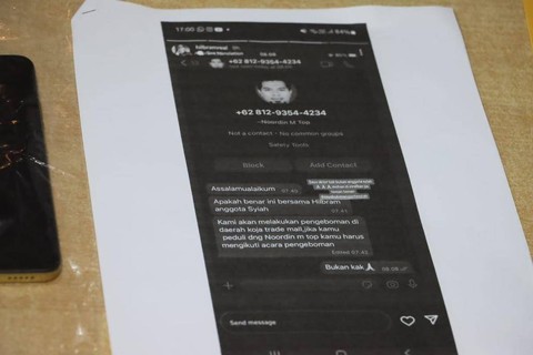 Barang bukti chat prank teror pelajar SMA soal bom di Koja Trade Mal, Koja. Foto: Dok. Istimewa