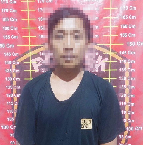 Pelaku penggelapan diamankan. | Foto: Dok Polres Tulang Bawang