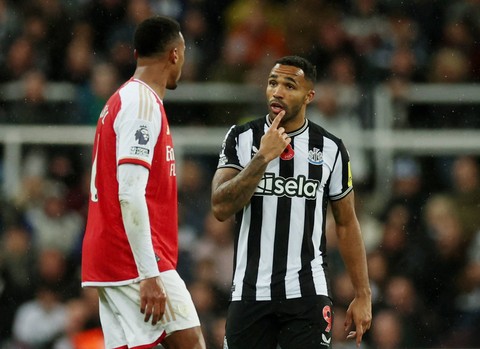 Pertandingan Liga Inggris antara Newcastle United vs Arsenal, Minggu (5/11) dini hari WIB. Foto: Lee Smith/REUTERS