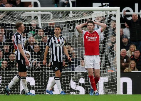 Pertandingan Liga Inggris antara Newcastle United vs Arsenal, Minggu (5/11) dini hari WIB. Foto: Lee Smith/REUTERS