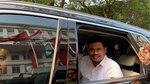Wali kota Medan Bobby Nasution datang ke DPP PDIP, Jalan Diponegoro, Jakarta, Senin (6/11/2023).  Foto: Luthfi Humam/kumparan