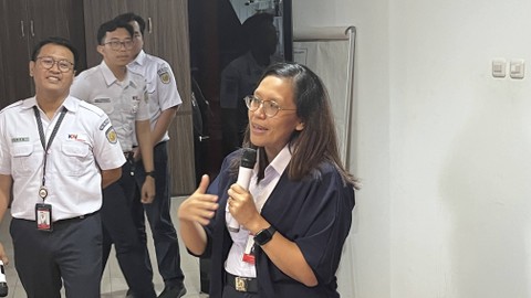 Vice President Corporate Secretary KCI Anne Purba dalam konferensi pers di Kantor KCI, Jakarta Pusat pada Senin (6/11).   Foto:  Widya Islamiati/kumparan