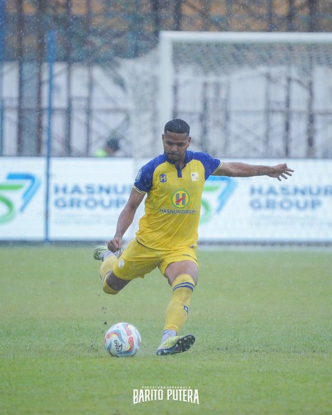 Barito Putera menghadapi Persebaya Surabaya dalam lanjutan Liga 1 di Stadion Demang Lehman, Kamis (9/11/2023). Foto: Instagram/@psbaritoputeraofficial