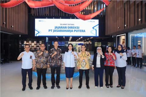 Jajaran Direksi PT Jasa Raharja Putera melakukan kunjungan ke Kantor Pusat PT Pelni di JI. Gajah Mada No. 14, Kecamatan Gambir, Kota Jakarta Pusat. Foto: Jasa Raharja