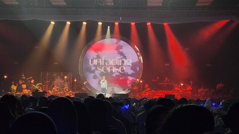 Yesung Super Junior gelar konser Unfading Sense in Jakarta di The Kasablanka Hall, Jumat (10/11). Foto: Nurlaela/kumparan