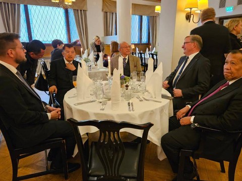 Jusuf Kalla saat menghadiri acara mengenang almarhum mantan Presiden Finlandia Martti Ahtisaari di Gedung Bursa Efek Helsinki, Sabtu (11/11) siang waktu setempat. Dok. Istimewa