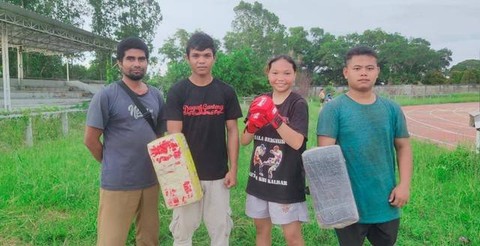 Mia, atlet MMA asal Mempawah (kanan kedua). Foto: M. Zain/Hi!Pontianak