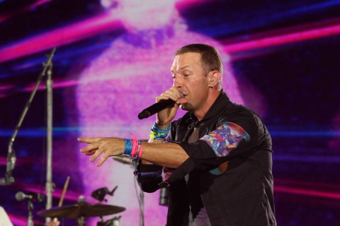 Grup musik Coldplay tampil di Stadion Utama Gelora Bung Karno, Jakarta, Rabu (15/11/2023). Foto: Aditia Noviansyah/kumparan