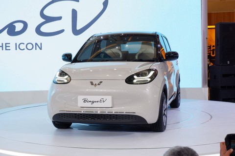 Peluncuran mobil listrik Wuling BinguoEV di Tangerang, Kamis (16/11/2023). Foto: Aditya Pratama/kumparan