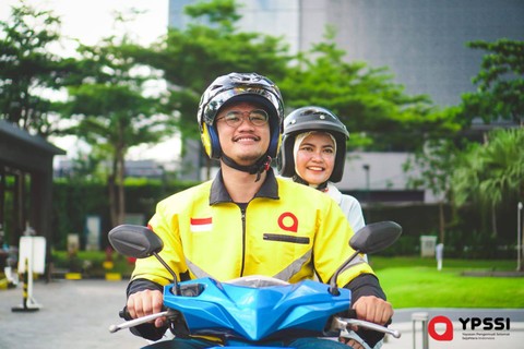 Bersama YPSSI, Maxim akan memberikan perlindungan serta edukasi keselamatan berkendara kepada pengemudi maupun penumpang. Foto: dok. Maxim