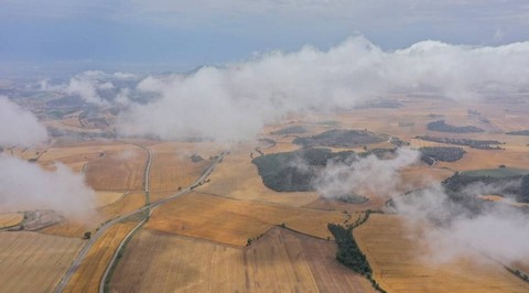 Ilustrasi Jelaskan Sistem Informasi Pertanahan. Sumber Unsplash/Carles Rabada