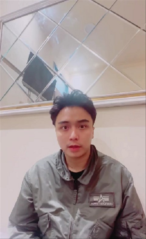 Leon Dozan minta maaf ke institusi Polri. Foto: Dok Willy Dozan