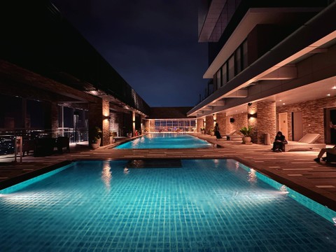 Swimming Pool & Kids Pool di Grand Mercure Hotel Lampung | Foto: Roza Hariqo / Lampung Geh