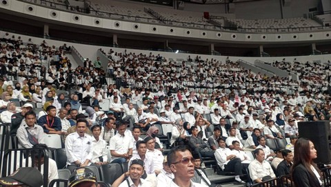 Suasana acara Deklarasi dukungan Desa Bersatu di Indonesia Arena, Gelora Bung Karno, Jakarta, Minggu (19/11/2023). Foto: Fadlan/kumparan