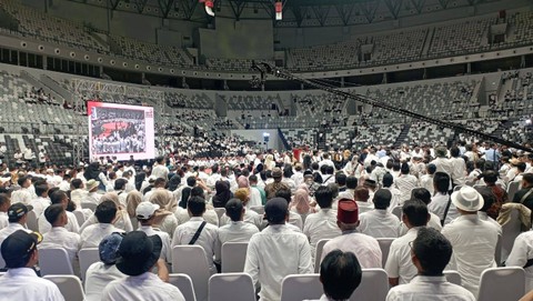 Suasana acara Deklarasi dukungan Desa Bersatu di Indonesia Arena, Gelora Bung Karno, Jakarta, Minggu (19/11/2023). Foto: Fadlan/kumparan