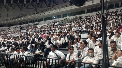 Suasana acara Deklarasi dukungan Desa Bersatu di Indonesia Arena, Gelora Bung Karno, Jakarta, Minggu (19/11/2023). Foto: Fadlan/kumparan